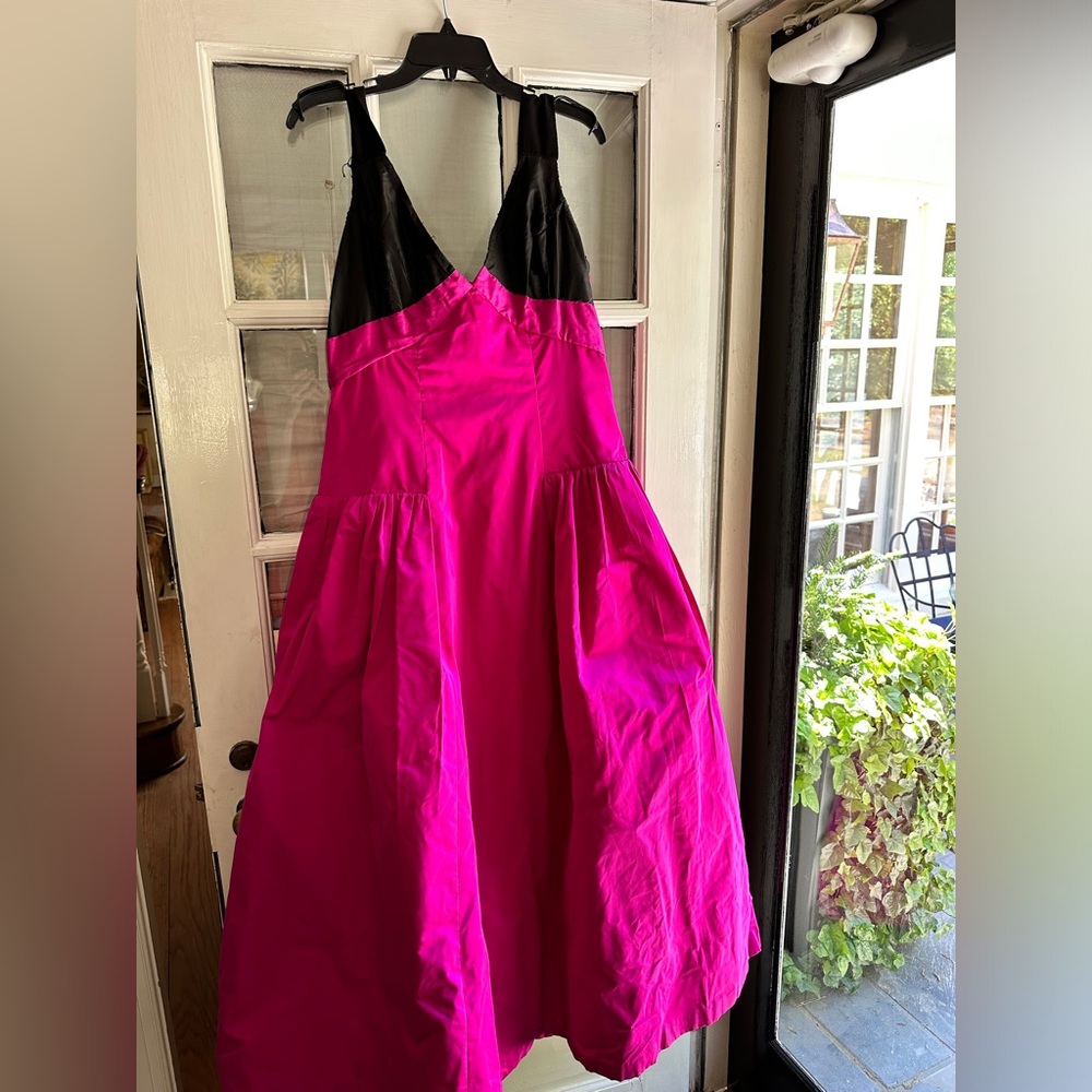 Oscar De La Renta Gown. Size 14